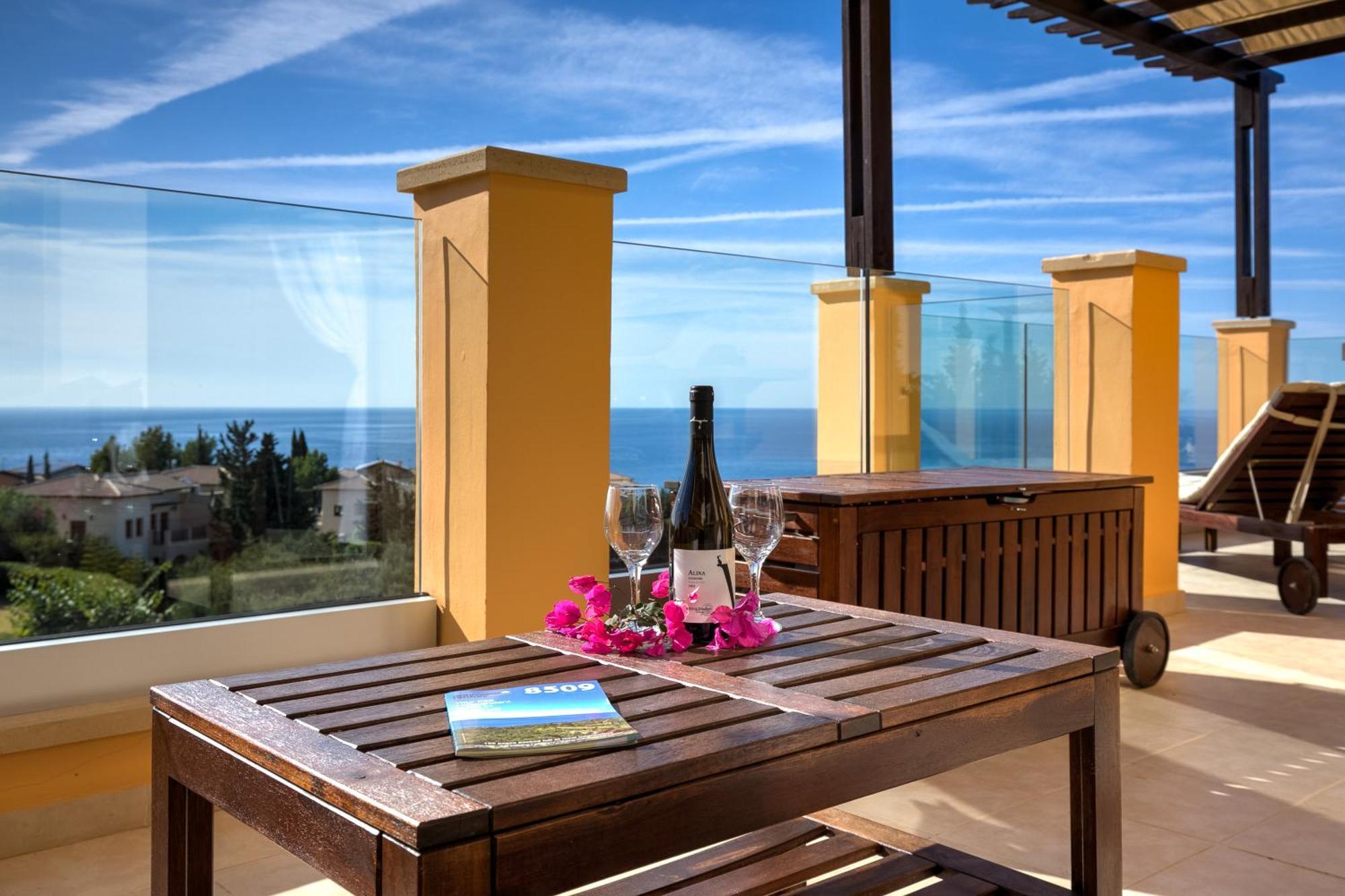 2 Bedroom Apartment Thalassa With Sea And Sunset Views, Aphrodite Hills Resort Kuklia Zewnętrze zdjęcie