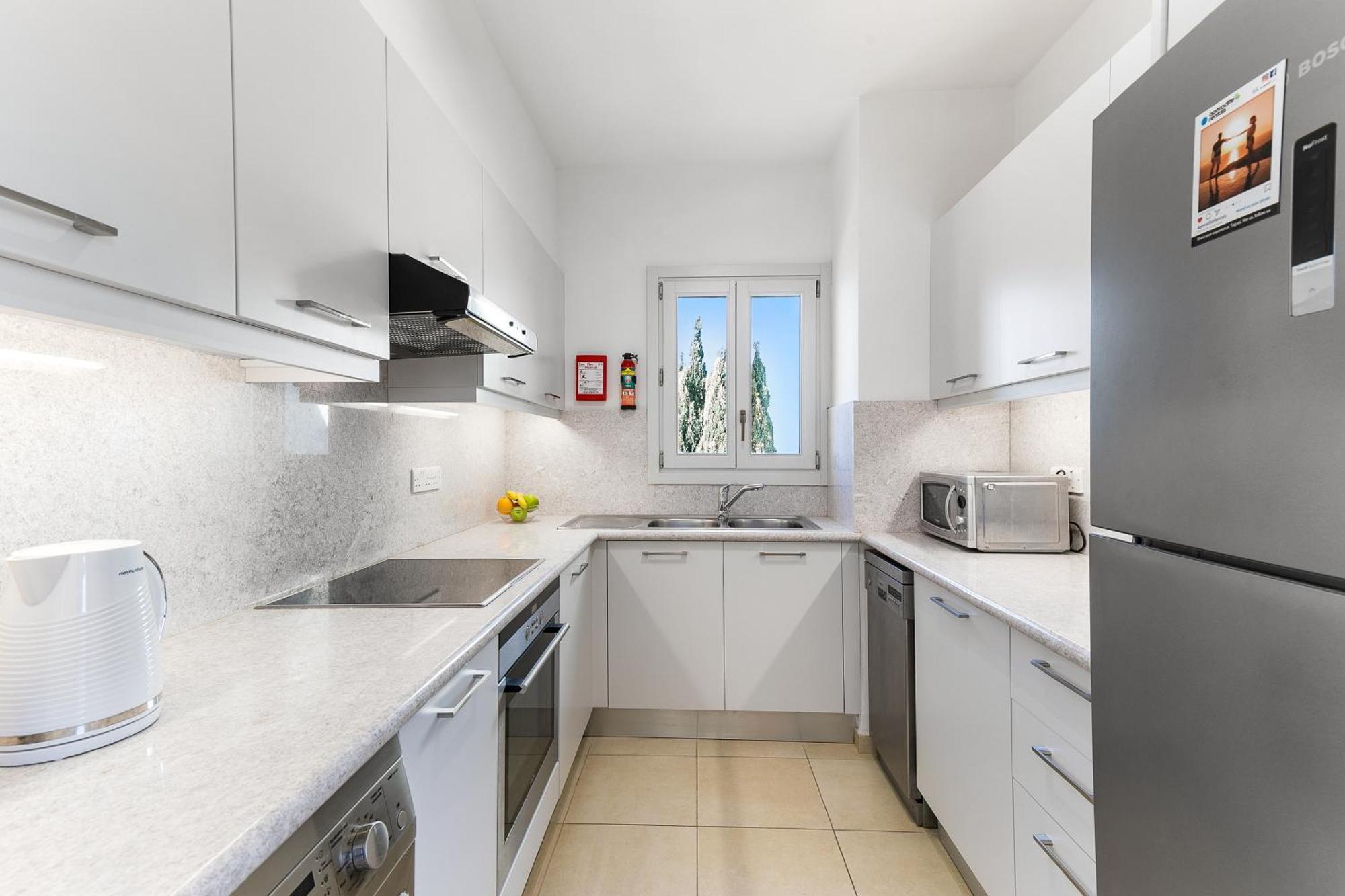 2 Bedroom Apartment Thalassa With Sea And Sunset Views, Aphrodite Hills Resort Kuklia Zewnętrze zdjęcie